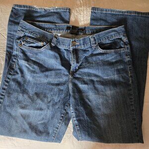 Calvin Klein Women's Slight Flare Jeans Size 14